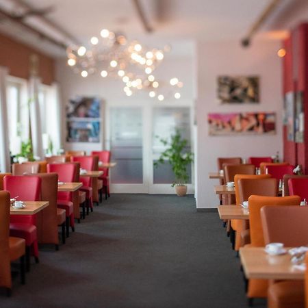 Hotel Im Schuetzenhof, イェファー エクステリア 写真
