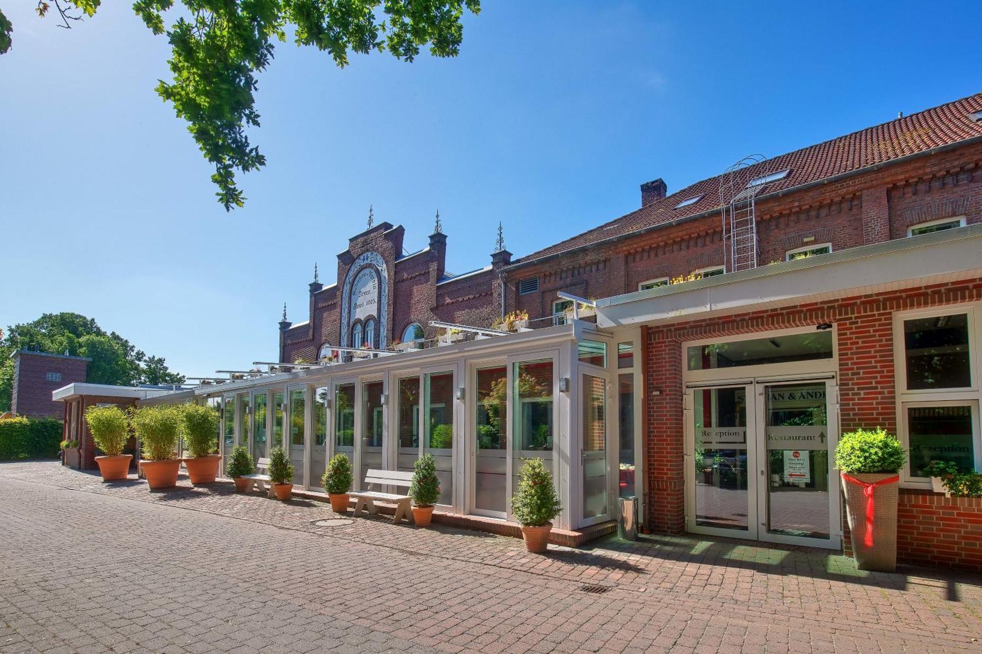 Hotel Im Schuetzenhof, イェファー エクステリア 写真