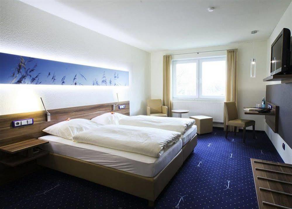 Hotel Im Schuetzenhof, イェファー エクステリア 写真